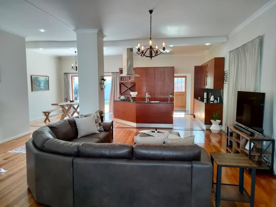 5 Bedroom Property for Sale in Mill Park Eastern Cape